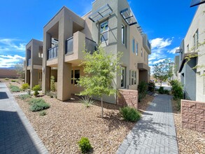 11311 Glowing Ave in Las Vegas, NV - Building Photo - Building Photo