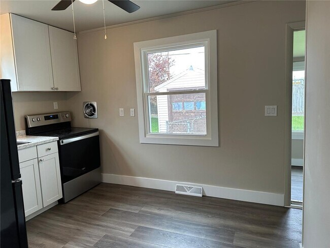 191 Merrill St in Rochester, NY - Building Photo - Building Photo