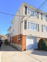 15-75-75 208th Pl in Queens, NY - Building Photo