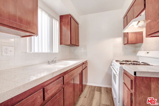 property at 14108 Doty Ave