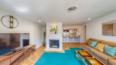 1531 Commanche Dr in Las Vegas, NV - Building Photo - Building Photo