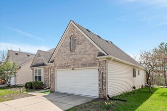 3381 Cromwell Rd in Ann Arbor, MI - Building Photo - Building Photo