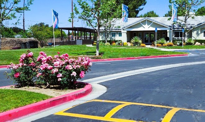 Creekside Senior Apartments 60+ in Riverside, CA - Building Photo