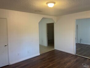 205 Marine Dr in Pensacola, FL - Building Photo - Building Photo