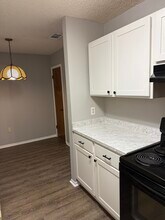 863 Hammond Manor Dr, Unit 863 Hammond Manor Drive Apt D in Baton Rouge, LA - Foto de edificio - Building Photo