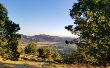 25041 Cannonero Ct in Tehachapi, CA - Building Photo - Building Photo