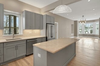 49 Park Ave in Madison, NJ - Building Photo - Building Photo