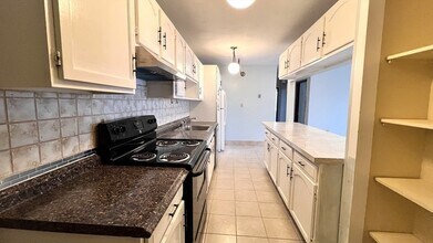 25 Skyline Dr in Braintree, MA - Building Photo - Building Photo