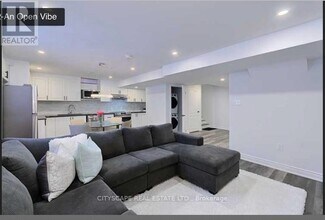 3170 Southwind Rd in Mississauga, ON - Building Photo - Building Photo