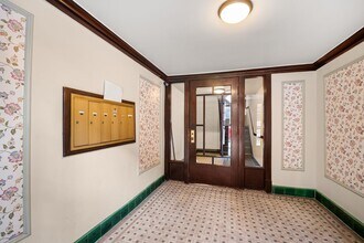 2611 N Dayton St in Chicago, IL - Foto de edificio - Building Photo