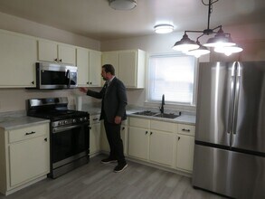 2529 Pin Oak Ct in Colonial Heights, VA - Building Photo - Building Photo