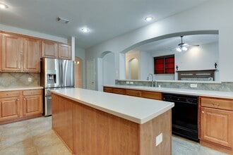 1903 Blue Water Bay Dr in Katy, TX - Building Photo - Building Photo