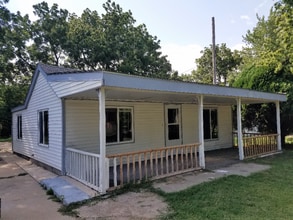 315 S Sheridan St in Wichita, KS - Building Photo - Building Photo