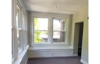 3261 Bishop St in Cincinnati, OH - Building Photo - Building Photo