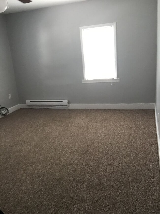 110 W Walnut St in Lebanon, IN - Foto de edificio - Building Photo