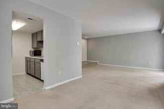 678 Newbridge Ct in Arnold, MD - Building Photo - Building Photo