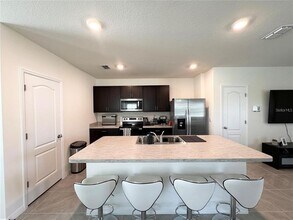 2095 King Ranch St in Kissimmee, FL - Building Photo - Building Photo
