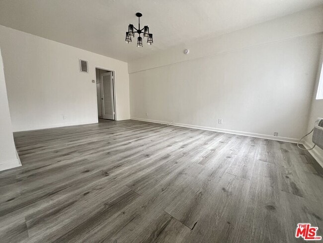 148 Normandie Ave in Los Angeles, CA - Building Photo - Building Photo