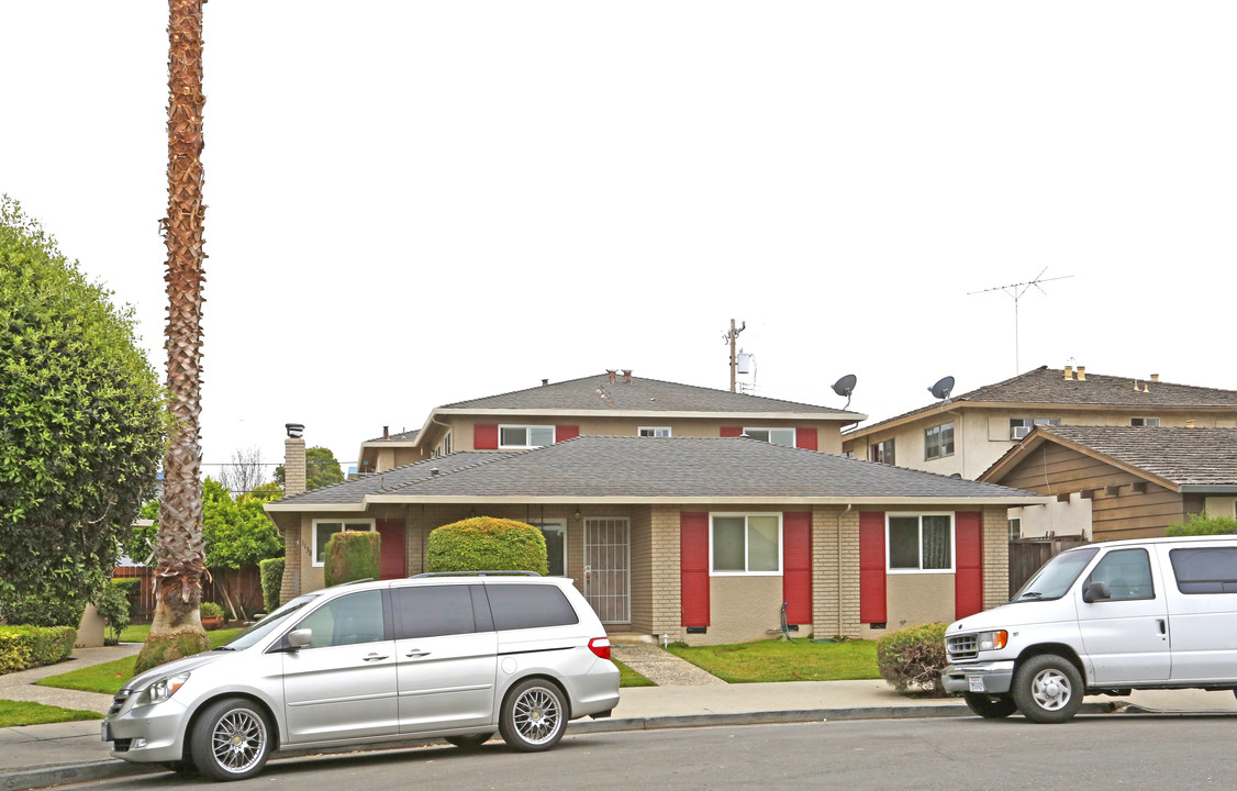 1138 Starbird Cir in San Jose, CA - Foto de edificio