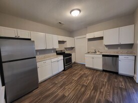 1364 Idaho St in Des Moines, IA - Building Photo