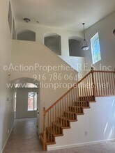 200 Mandalay Ct in Roseville, CA - Building Photo - Building Photo