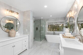 31 Terraza Del Mar in Dana Point, CA - Building Photo - Building Photo