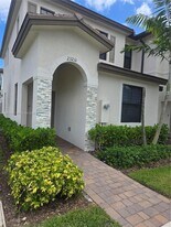 23231 SW 129th Path in Homestead, FL - Building Photo