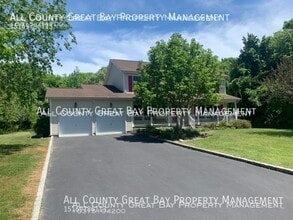 115 Hedges Ave in East Patchogue, NY - Building Photo - Building Photo