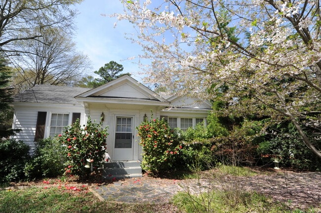 220 Gilleland Dr in Athens, GA - Building Photo - Building Photo