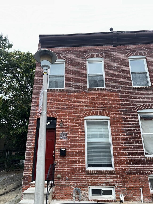 1829 N Port St in Baltimore, MD - Building Photo - Building Photo