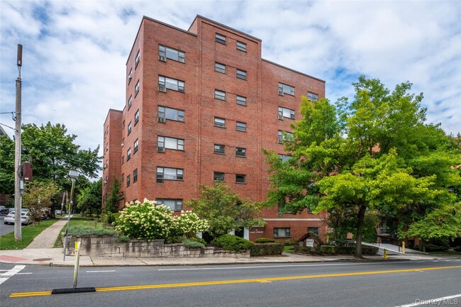 property at 15 Lake St