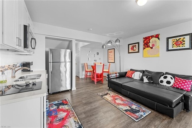 115 Grandview Dr in Hampton, VA - Building Photo - Building Photo