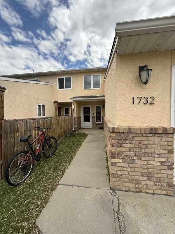property at 1732 Sanders Dr