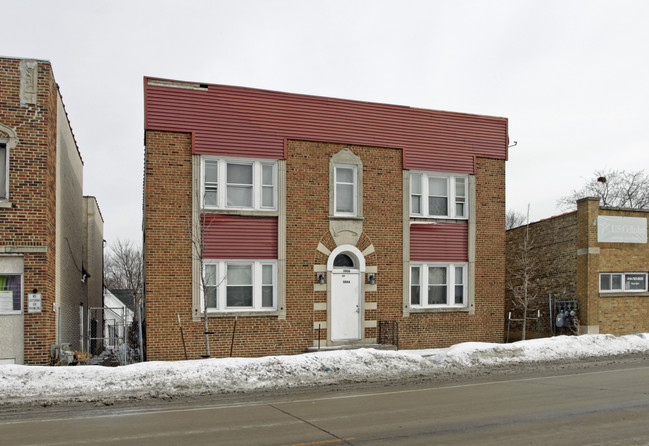 3866 N Port Washington Ave in Milwaukee, WI - Building Photo - Building Photo