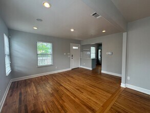 5513 Avenue F in Austin, TX - Building Photo - Building Photo