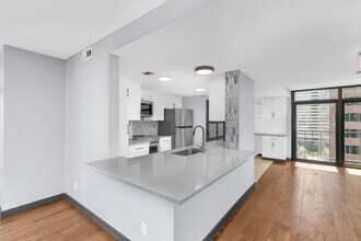 1777 Larimer St in Denver, CO - Building Photo - Building Photo
