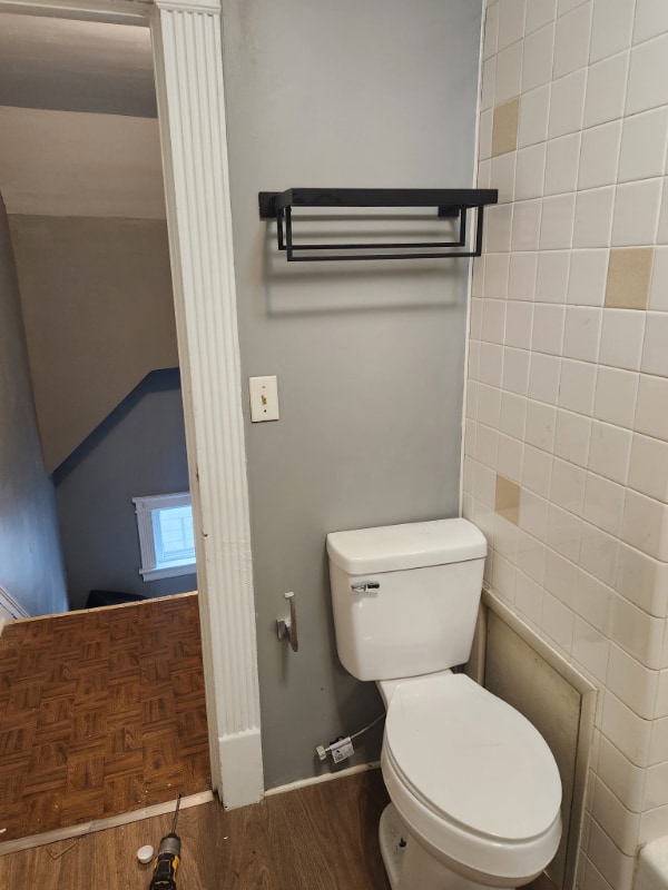 property at 560 W 17th St