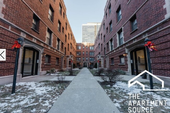 property at 514 W Cornelia Ave