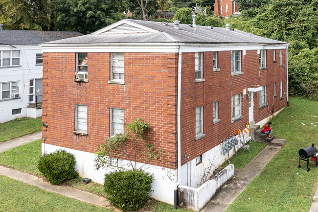 1439 Nightingale Rd in Louisville, KY - Foto de edificio - Building Photo