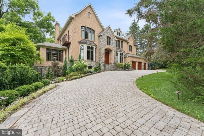 property at 1226 Ranleigh Rd