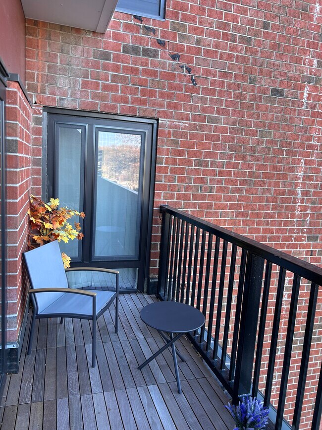 133 Salem St, Unit 217 in Revere, MA - Foto de edificio - Building Photo