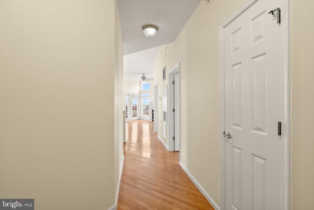 3840 Lightfoot St in Chantilly, VA - Building Photo