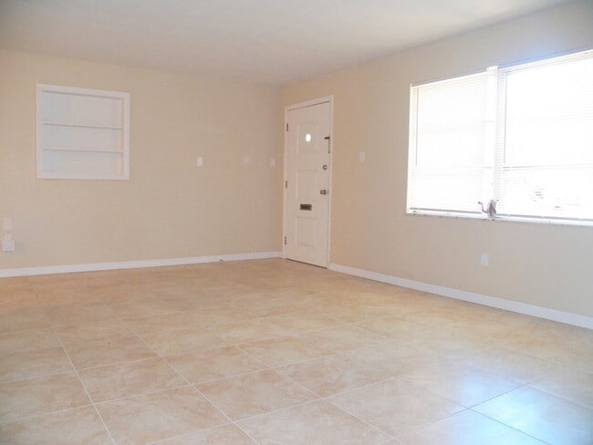 5541 24th St in Zephyrhills, FL - Building Photo - Building Photo
