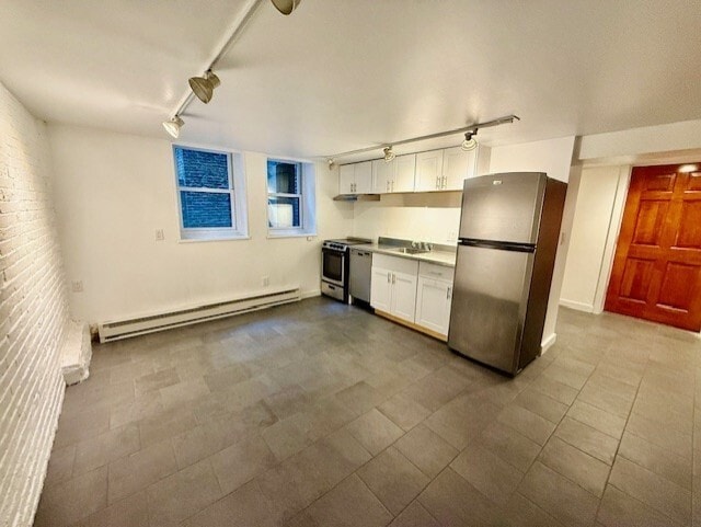 property at 7 Thacher Ct