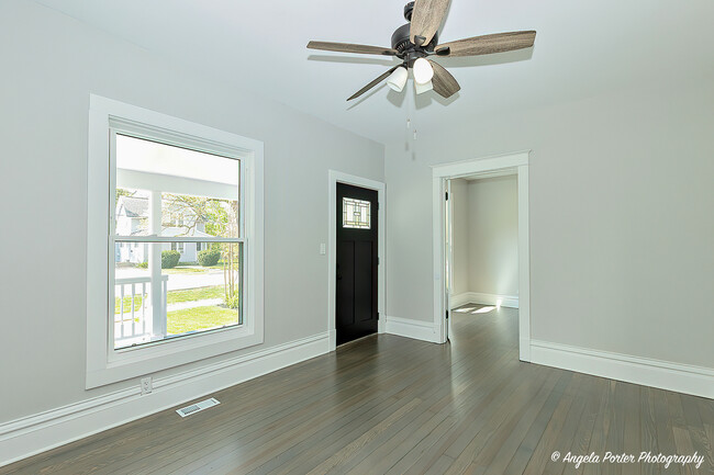 62 Pine St in Grayslake, IL - Building Photo - Building Photo