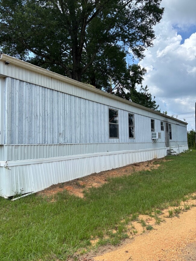 property at 2125 E Whitworth St