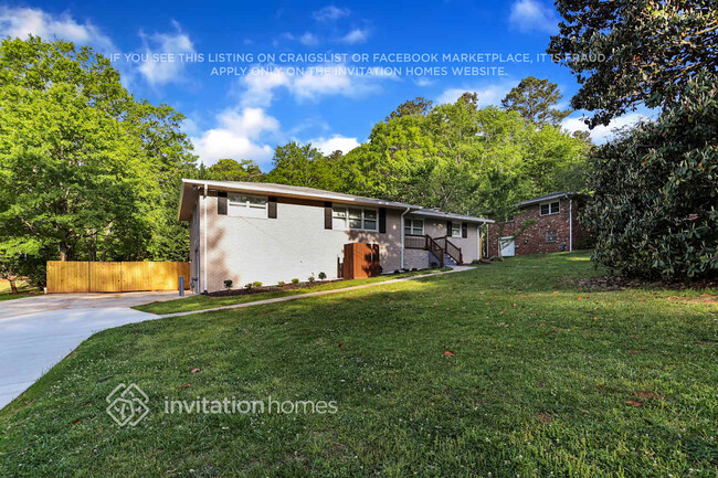 property at 2367 Fox Dr