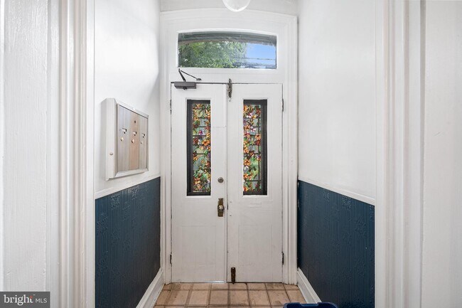 2826 Poplar St photo'