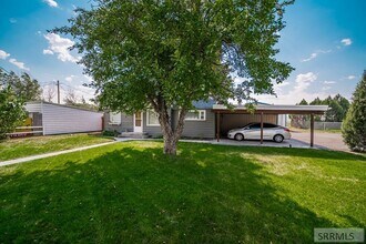 2910 E Lincoln Rd in Idaho Falls, ID - Building Photo - Building Photo