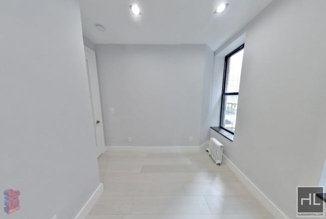 East 18th Street, Unit B4 in New York, NY - Foto de edificio - Building Photo